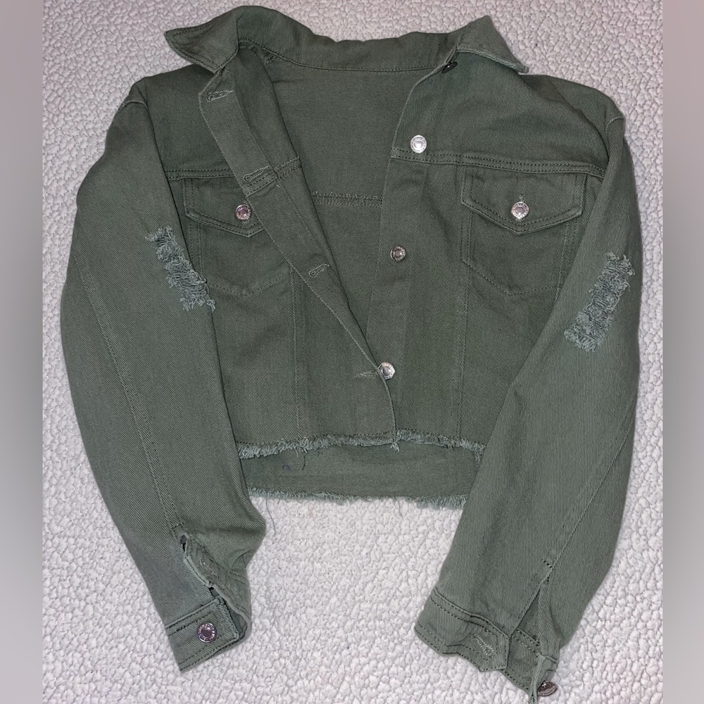 SHEIN Women’s Cropped and Ripped Jean Jacket!